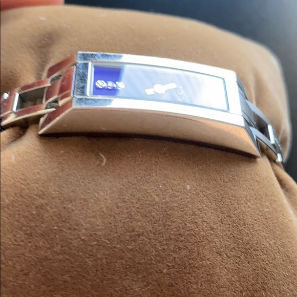 Gucci Watch - Picture 5 of 6